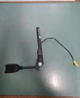 Opel Astra J Front seatbelt 13367542