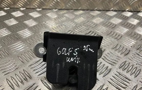 Volkswagen Golf V Tailgate/trunk/boot lock/catch/latch 5M0827505B