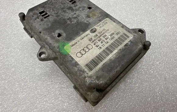 Audi A6 S6 C6 4F Headlight ballast module Xenon 5DF00870410 4F0941329A 4F0941329
