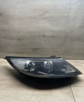 KIA Sportage Headlight/headlamp 921023U210 01130410 UR21A07550