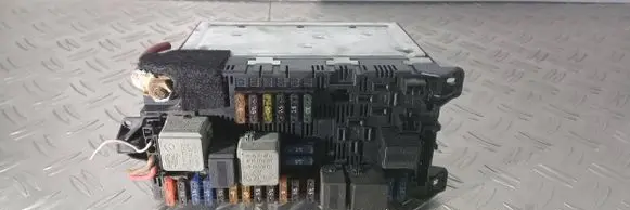 Mercedes-Benz E W211 Fuse module 2115453101