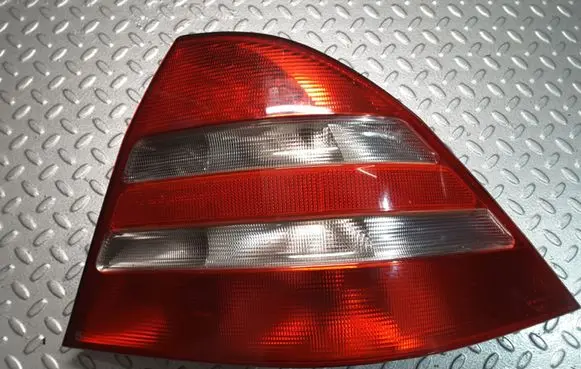 Mercedes-Benz S W220 Rear/tail lights A2208200264