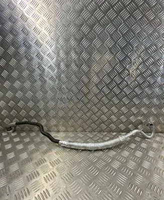Coolant pipe/hose