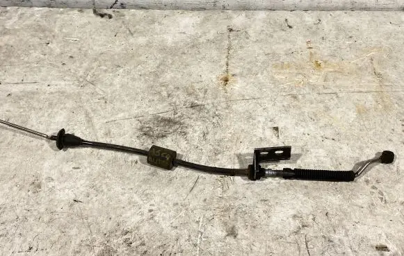 Audi A6 S6 C4 4A Gear shift cable linkage 4a0713265m