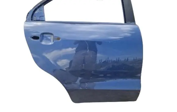 KIA Rio Rear door