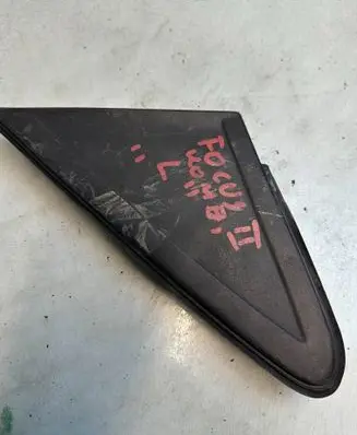 Ford Focus Plastic wing mirror trim cover 4M51A16004A