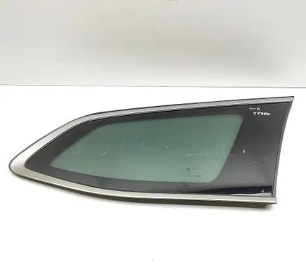 Peugeot 308 Rear side window 9805551380