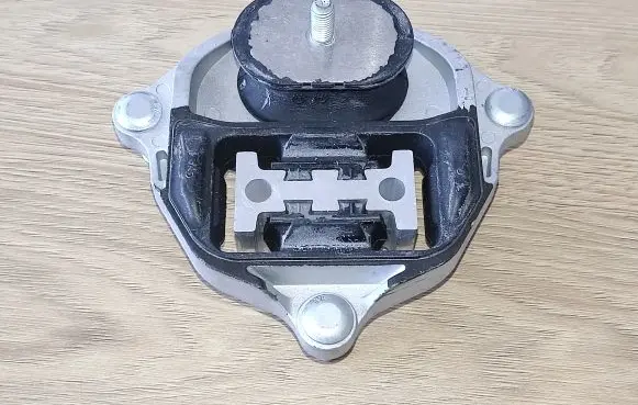 Porsche Macan (95B) Gearbox mount 1003990206 8K0399151DB 8K0399151DD