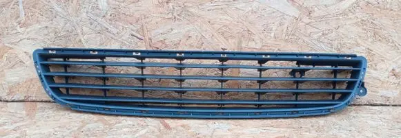Opel Zafira B Front bumper lower grill 13124978