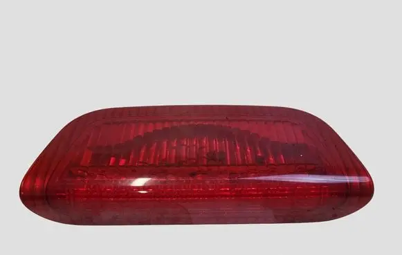 Nissan Juke I F15 Third/center stoplight