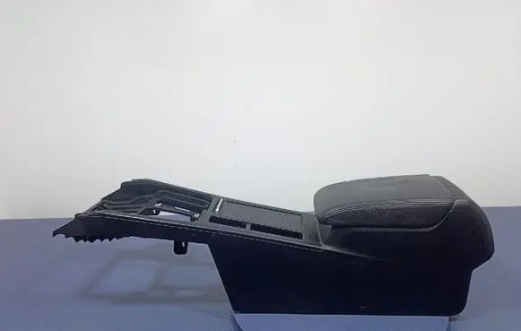 Volkswagen PASSAT B7 USA Center console 3G1863241C