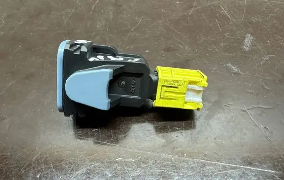 Toyota Prius (XW50) Airbag deployment crash/impact sensor 8983A47010 4689000011