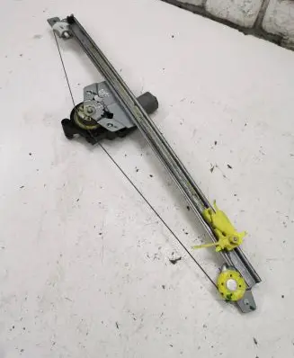 Nissan Primastar Front door window regulator with motor