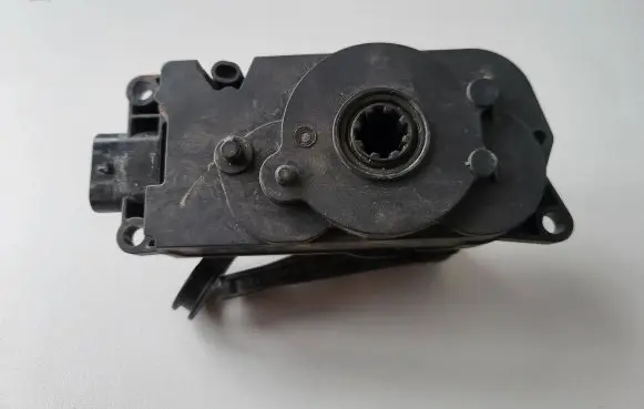 BMW X5 G05 Curtain motor 9464870