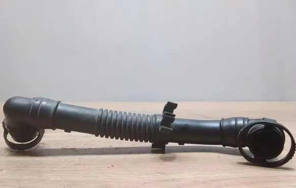 Breather/breather pipe/hose