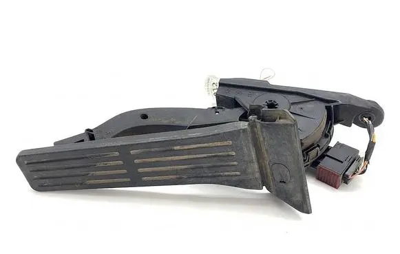 KIA Ceed Accelerator throttle pedal 32700A6100