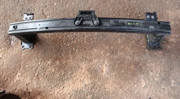 Renault Megane IV Front bumper support beam 