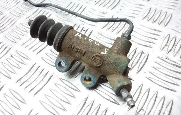 Clutch slave cylinder