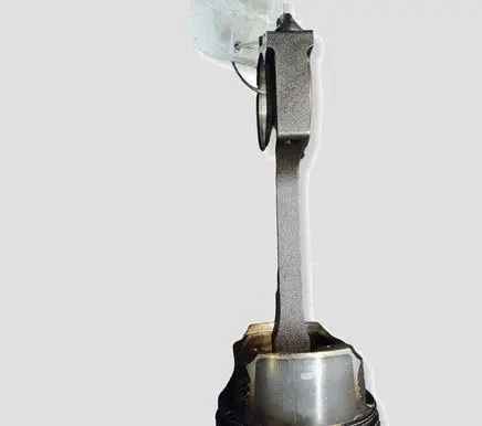 Mazda 6 Piston with connecting rod