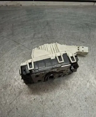 Mercedes-Benz E W212 Rear door lock A0997300235 ZGS004