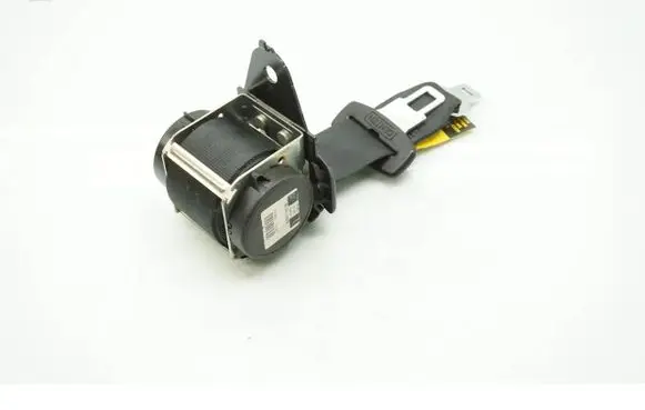 Toyota Avensis T270 Rear seatbelt 609311300B