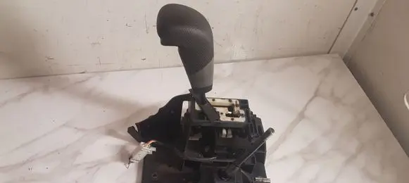Mitsubishi Pajero Gear shifter/selector XR410817 MR477640