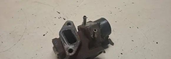 Nissan Navara D40 EGR valve 79676B