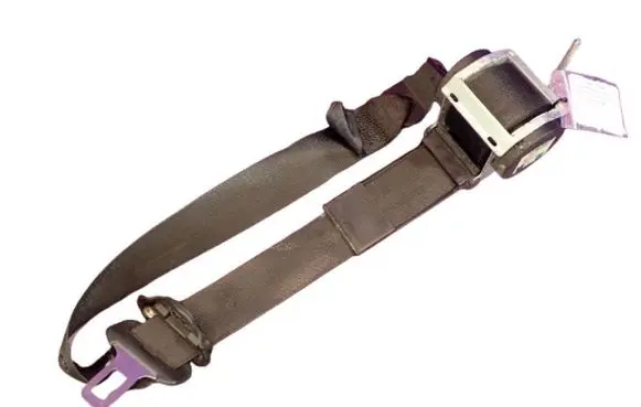 Opel Astra H Front seatbelt