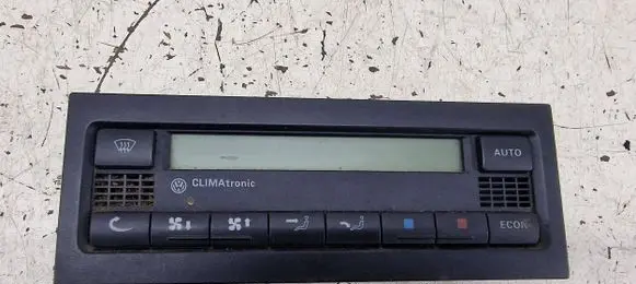 Volkswagen PASSAT B5 Climate control unit
