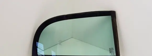 Renault Vel Satis Rear vent window glass 8200013116 8200013112