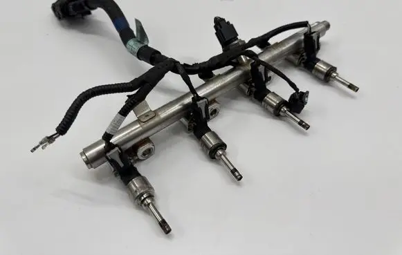Hyundai Tucson IV NX4 Fuel main line pipe 353002M400 353022M400 9041090015