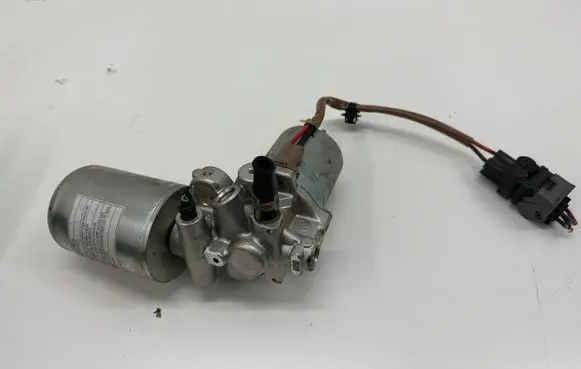 Toyota Camry VIII XV70 Brake booster 4707033060