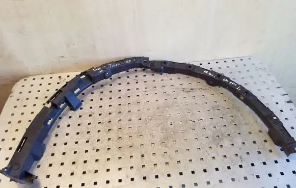 Audi A2 Fender mounting bracket 8Z0853864A 8Z0853863A