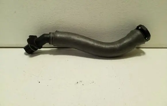 Skoda Kamiq Breather/breather pipe/hose 05C103474C