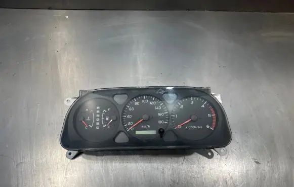 Toyota Land Cruiser (HDJ90) Speedometer (instrument cluster) 838006A790 69261170