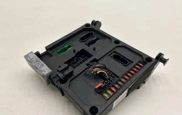 Volkswagen Sharan Fuse module 7M0962258J S108145200H 296885093
