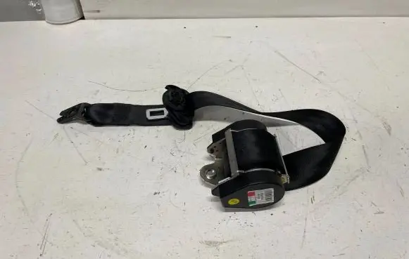 Audi A3 S3 8V Rear seatbelt 623857500