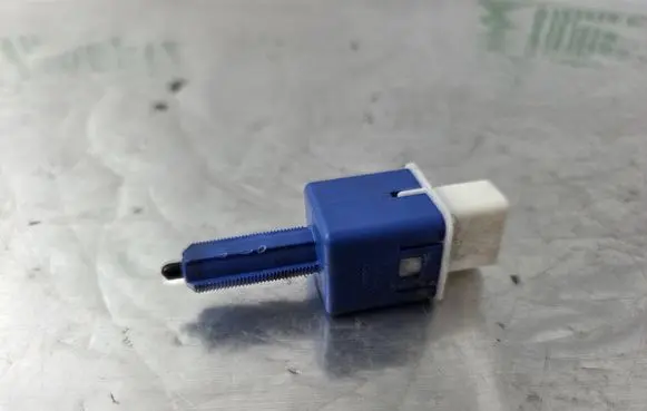 Honda CR-V Brake pedal sensor switch M49351