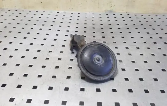Hyundai ix35 Horn signal E428R000033 966102S600