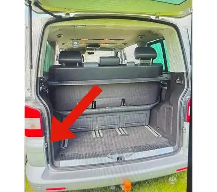 Volkswagen Multivan T5 Loading door check strap stopper