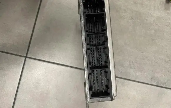 Mercedes-Benz S W220 Engine control unit/module ECU A6281532979