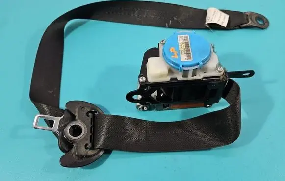 Toyota Yaris Front seatbelt 732200D310 IMPRK1536408