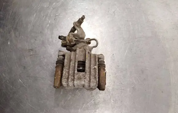 Skoda Octavia Mk2 (1Z) Rear brake caliper