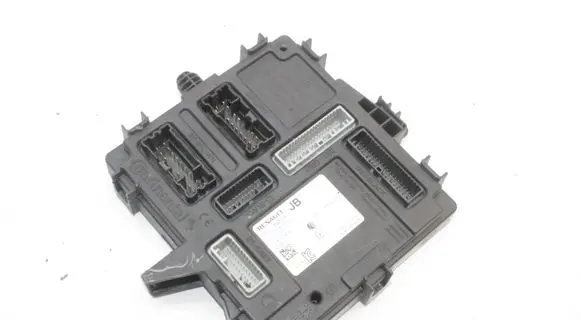 Renault Captur II Central body control module 284B13925R