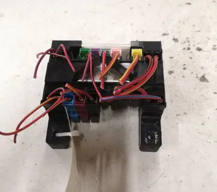 Mercedes-Benz E W211 Fuse module 2115450301 13943311