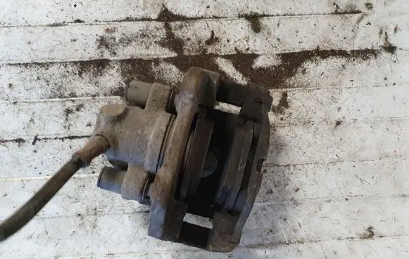 BMW X3 E83 Rear brake caliper NOCODE