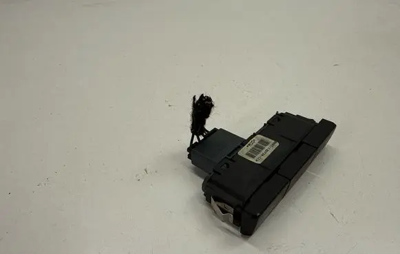 Ford Explorer V Tailgate/boot open switch button BB5T13D734 BB5T13D734CCW