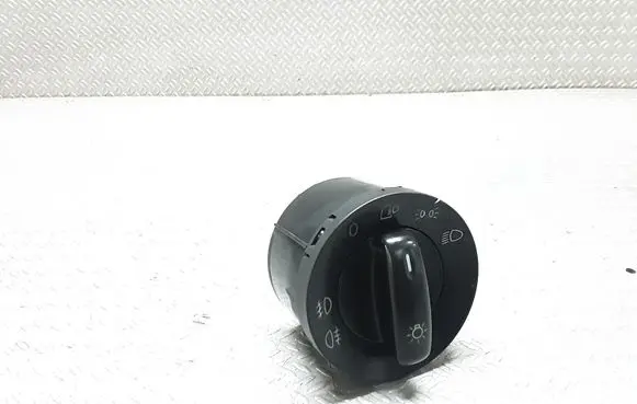 Volkswagen Jetta V Light switch 1K0941431N