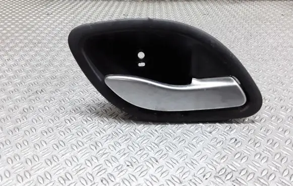 Renault Laguna II Front door interior handle 8200000724A