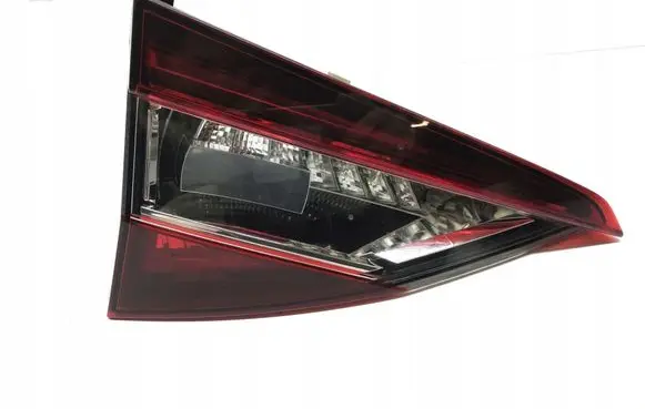 Skoda Superb B8 (3V) Rear/tail lights